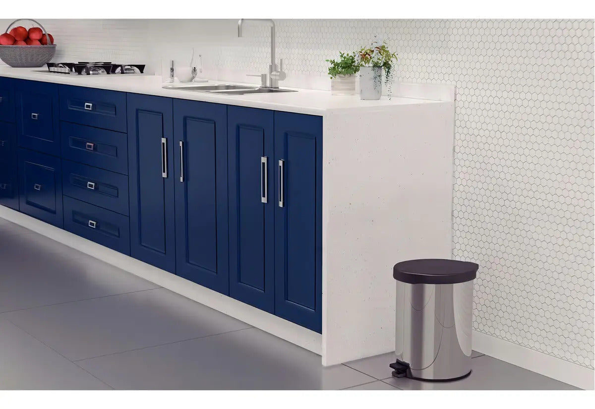 Lixeira Com Pedal New Tramontina 12l Aço Inoxidável Preta Grafite