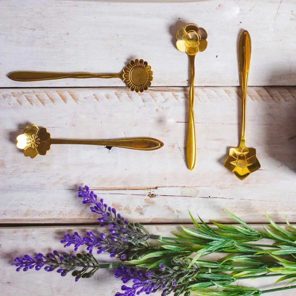 Kit 4 Colheres Chá Flores Dourado - Rojemac