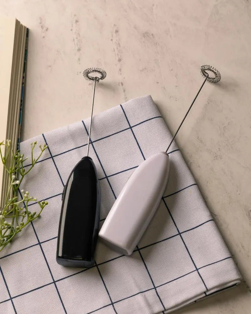 Mini Mixer Elétrico De Inox E Plástico Branco Lyor