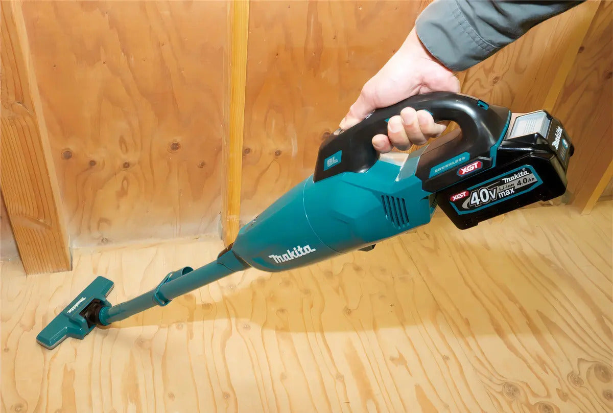 Aspirador S/ Fio Makita Cl001gd202 40v Carregador 2 Baterias Azul-turquesa