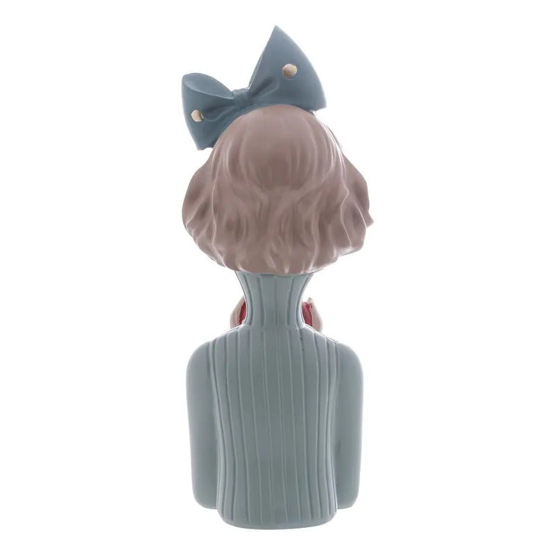 Figura Boneca Com Maçã Wolff De Resina 9cm X 9cm X 23cm Cor Colorido